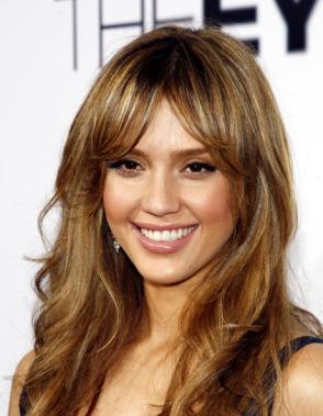 Jessica Alba on Jessica Alba De Nouveau Maman